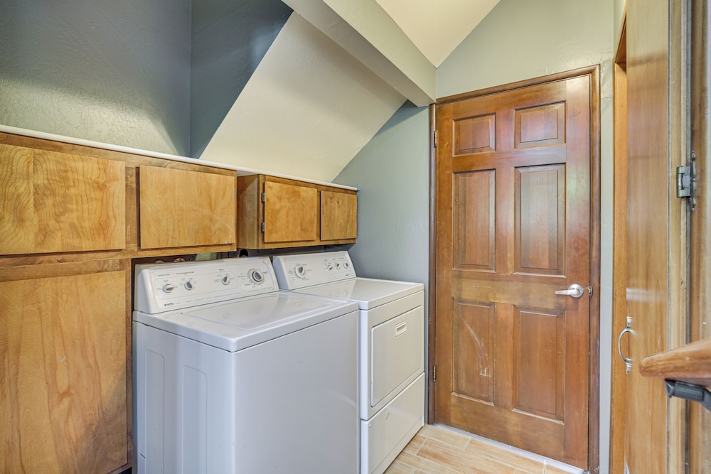 Partial Lake Arrowhead View: Cabin w/ Game Room!