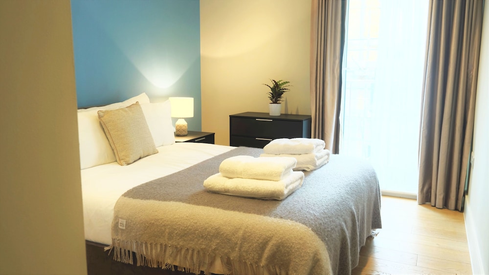 Accomodo London Southbank - Spacious & Elegant Apartments near Big Ben & London Eye