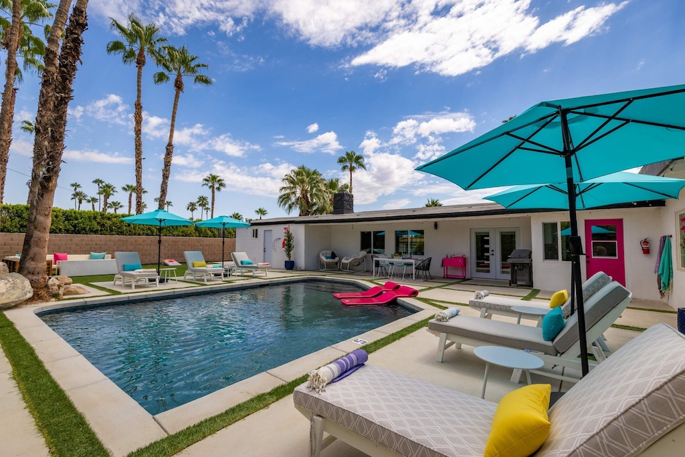 Starlite Safari Where Desert Luxury Meets Mid-century Charm