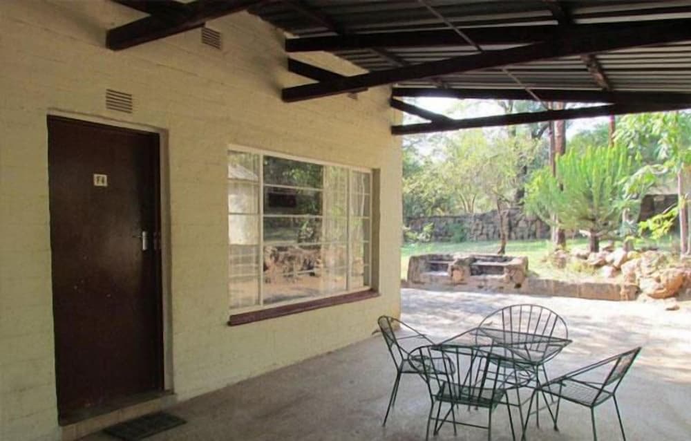 Hippo Pools Resort