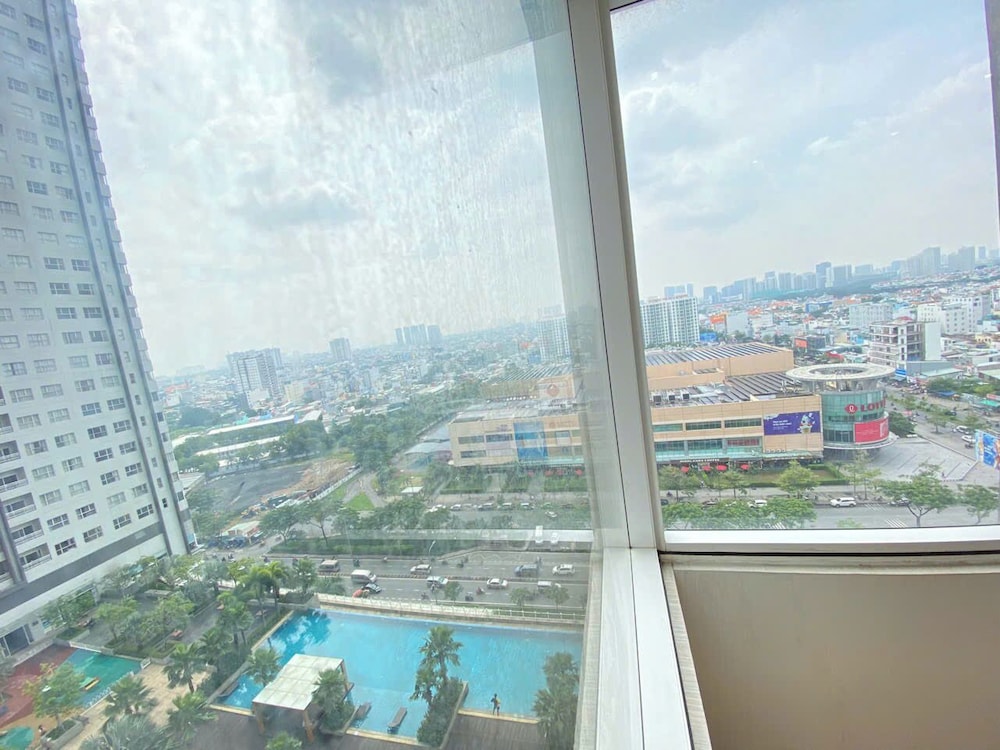 SUNRISE CITY VIEW Retreat