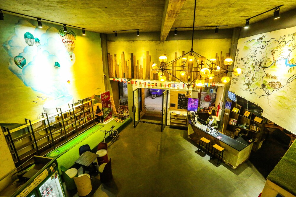 Zhangjiajie Comma Travel Hotel