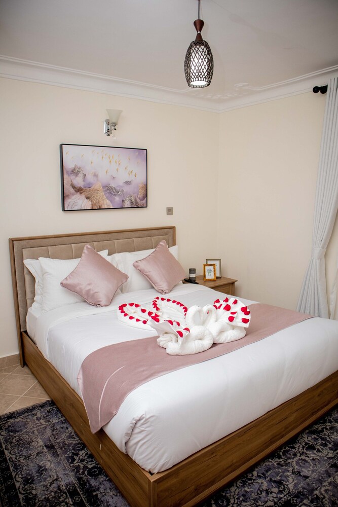 Lux Suites Eldoret Luxury Villas view 3
