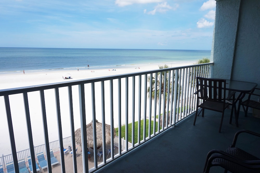 Sea Oats Beach Resort by Liberte