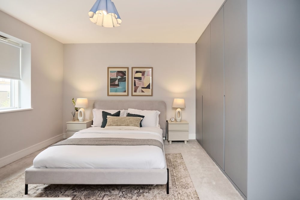 The Avery Hideout - Spacious 3bdr House With Rooftop Terrace