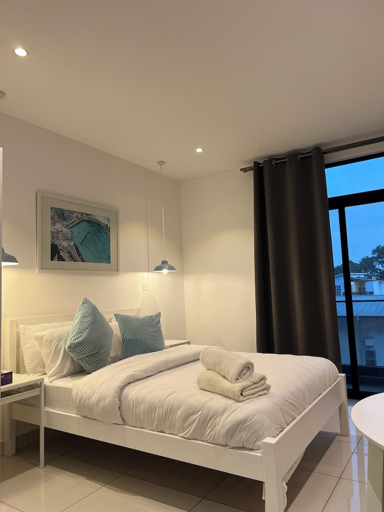 EBS LEGEND ONE BEDROOM DUPLUX embassy