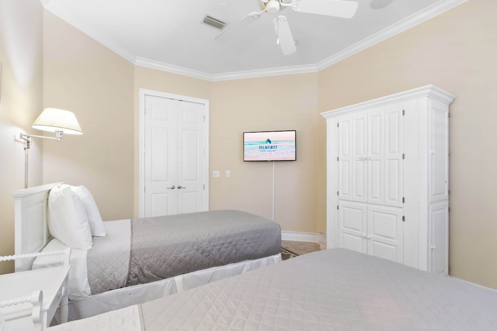 Luxury 3 Bed 3 Bath Resort Beaches Pool Golf