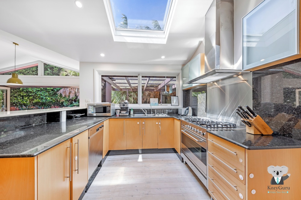 Kozyguru | Glebe | Cozy 2 Bedroom Terrace House