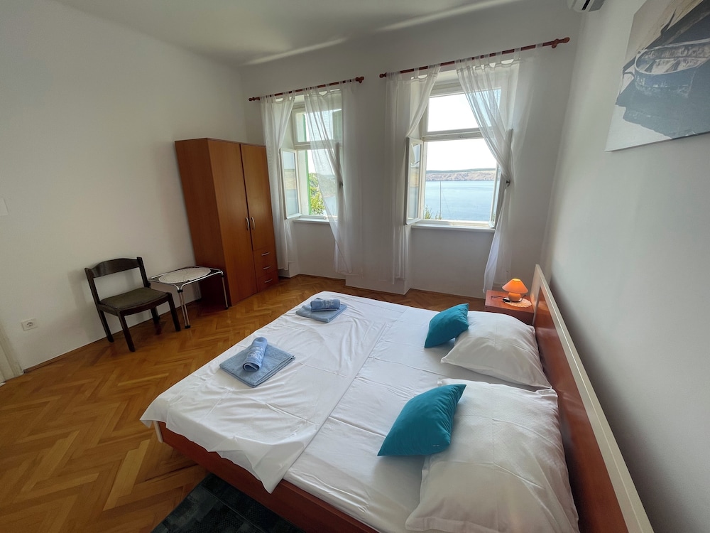 Apartment Perovic