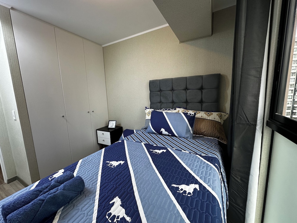 Family Apartment with a View (1309)