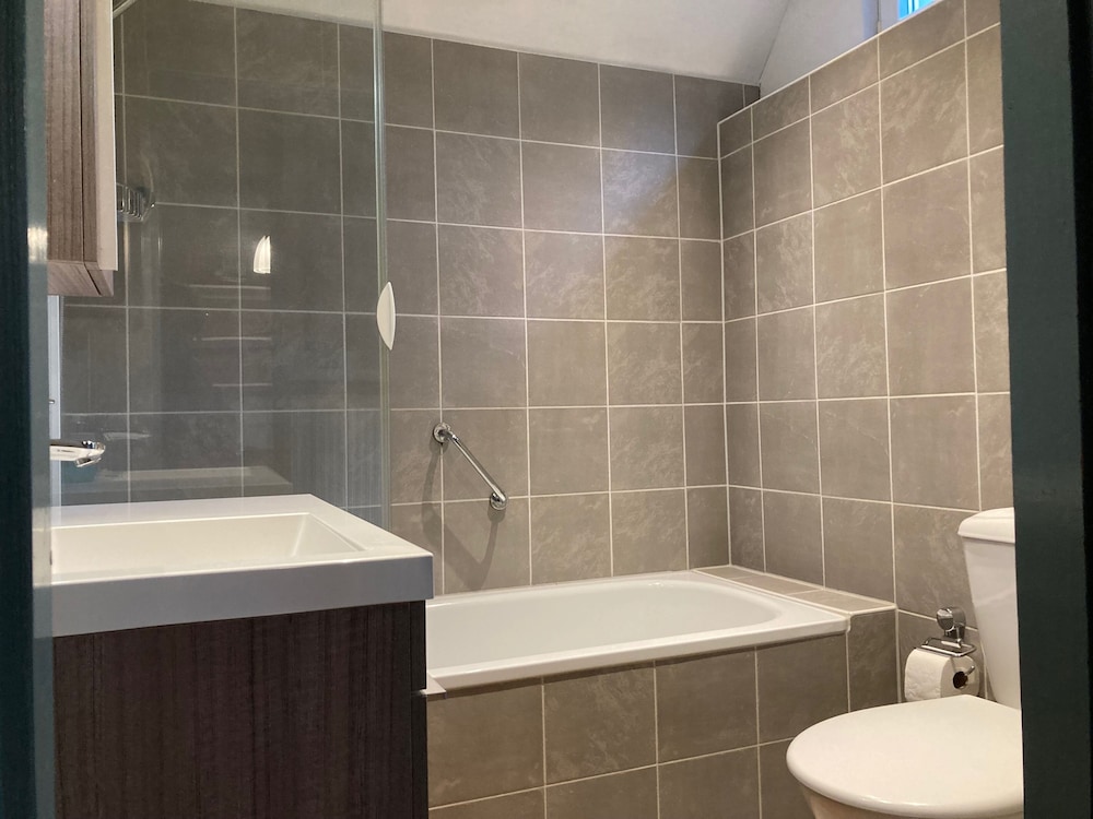 5 Pers - Modern Holiday Home With Garden, Close the Lauwersmeer
