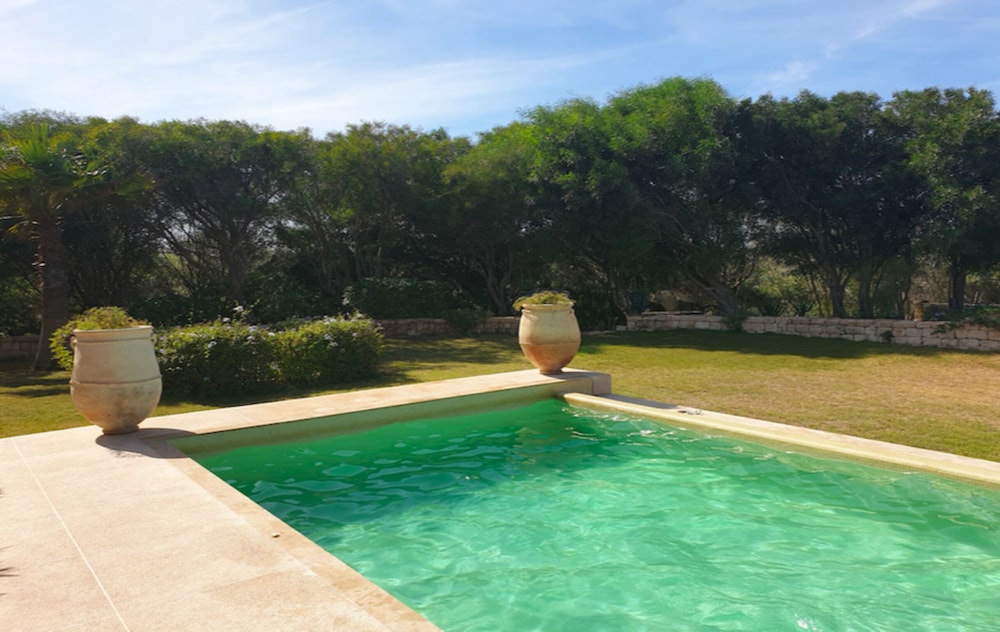 13 Bedroom Villa With Heated Pool, Golf Course, Seaside view 3