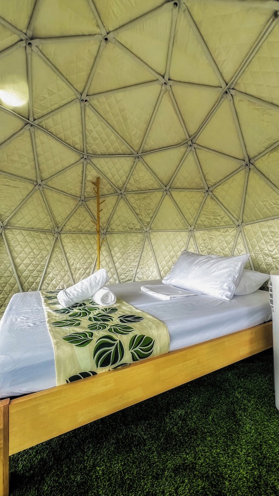 FarmKo Glamping