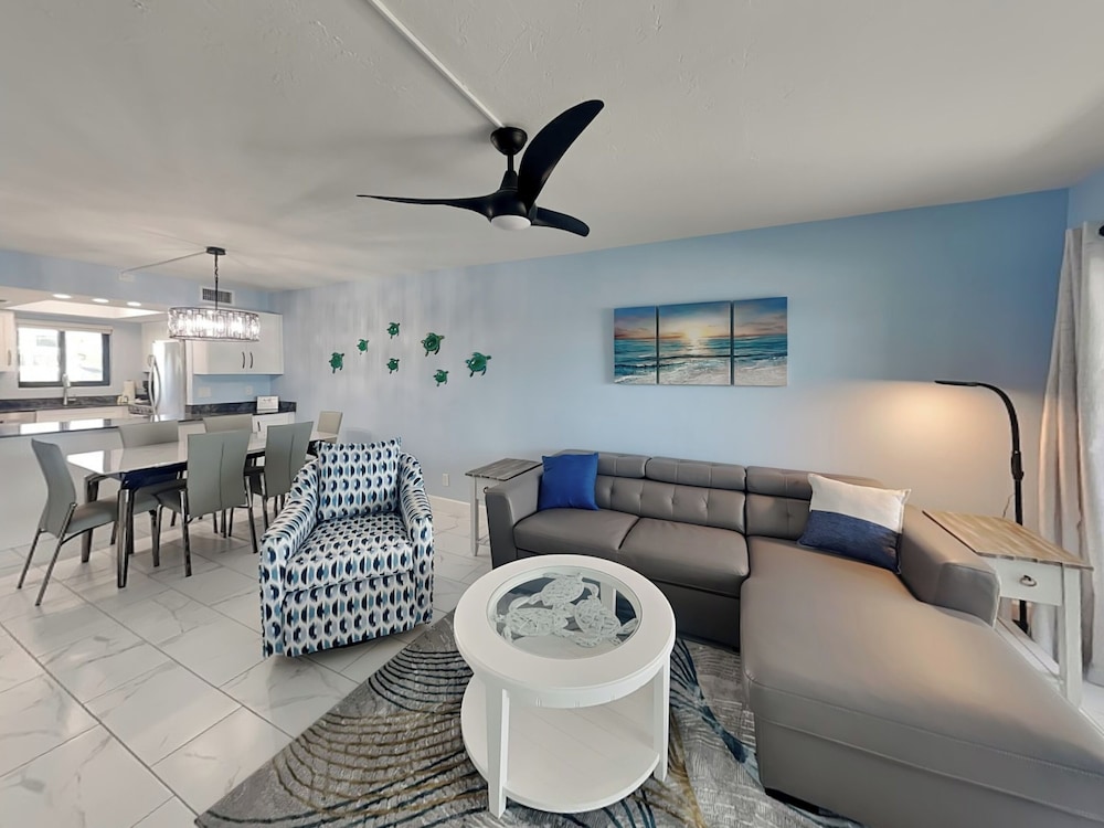 Seaside 1 by Distinctive Beach Rentals
