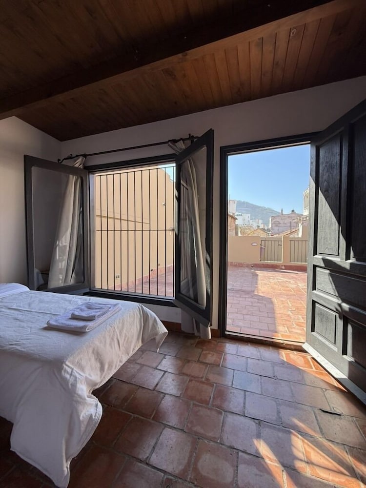 Clivias Hostel