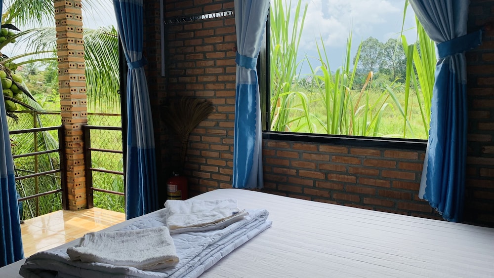 Gibbon Singing Homestay