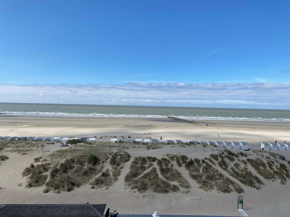 Sea-view Apartment in Nieuwpoort