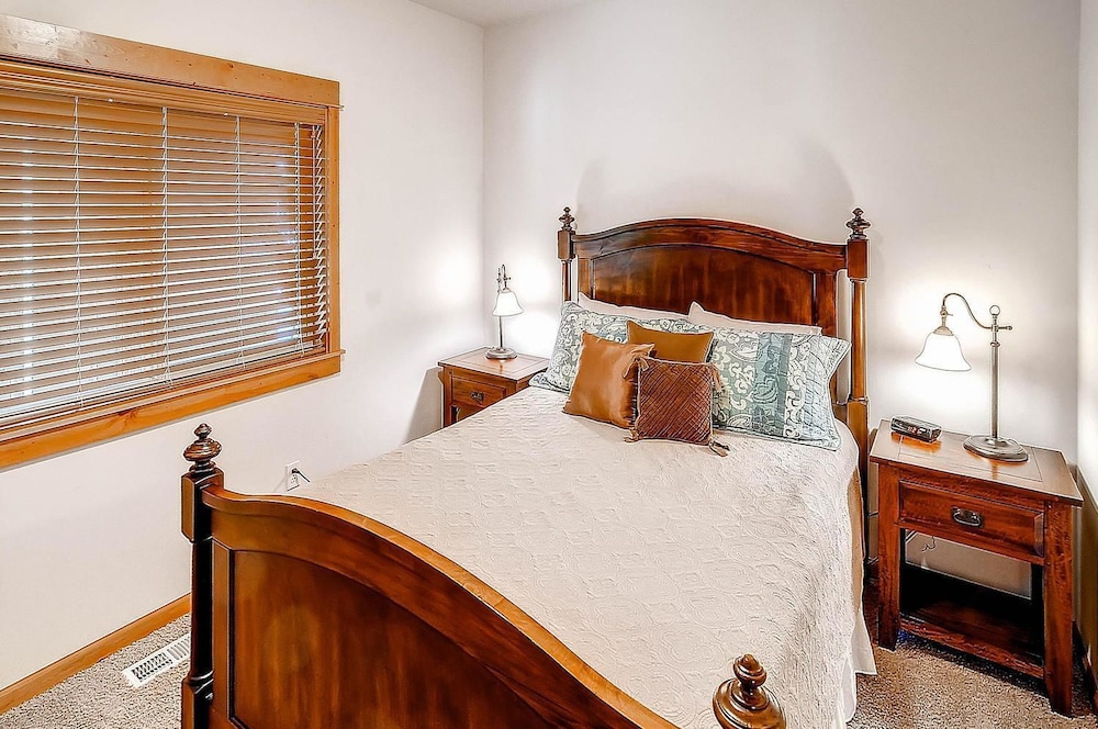 Cascade Mountain Villa