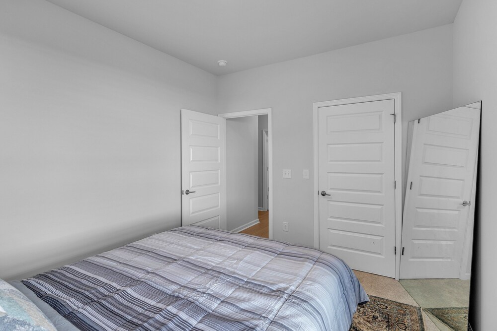 Modern Nest - Huntsville Hideaway 3 Bedroom Home
