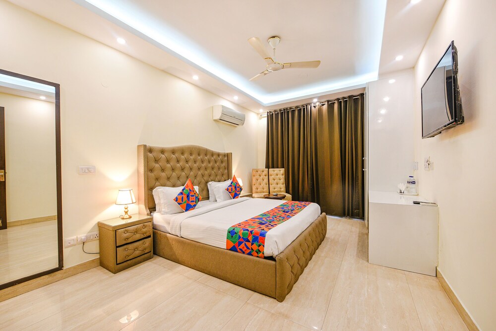Fabhotel Ak Villa