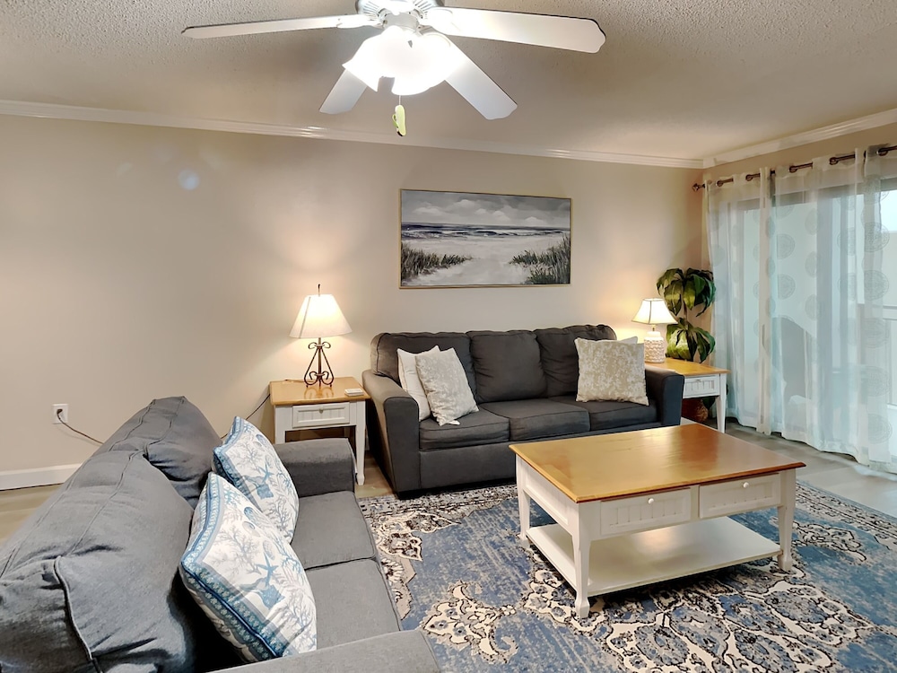 Emerald Isle Fort Walton Beach by Southern Vacation Rentals