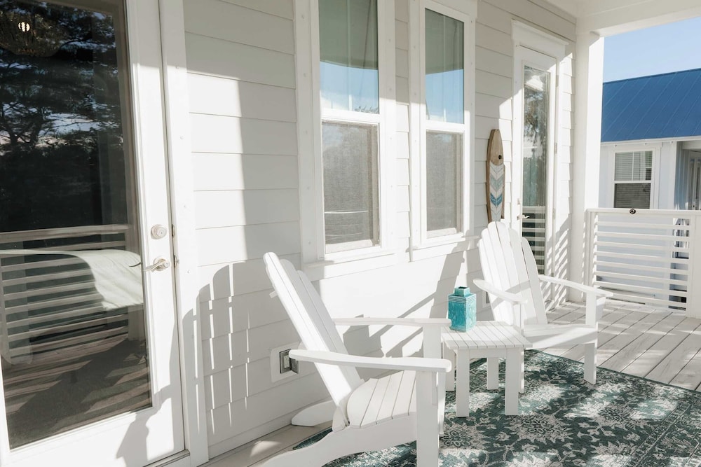 Serenity by the Sea by Avantstay Walk to Beach + Pool Access!