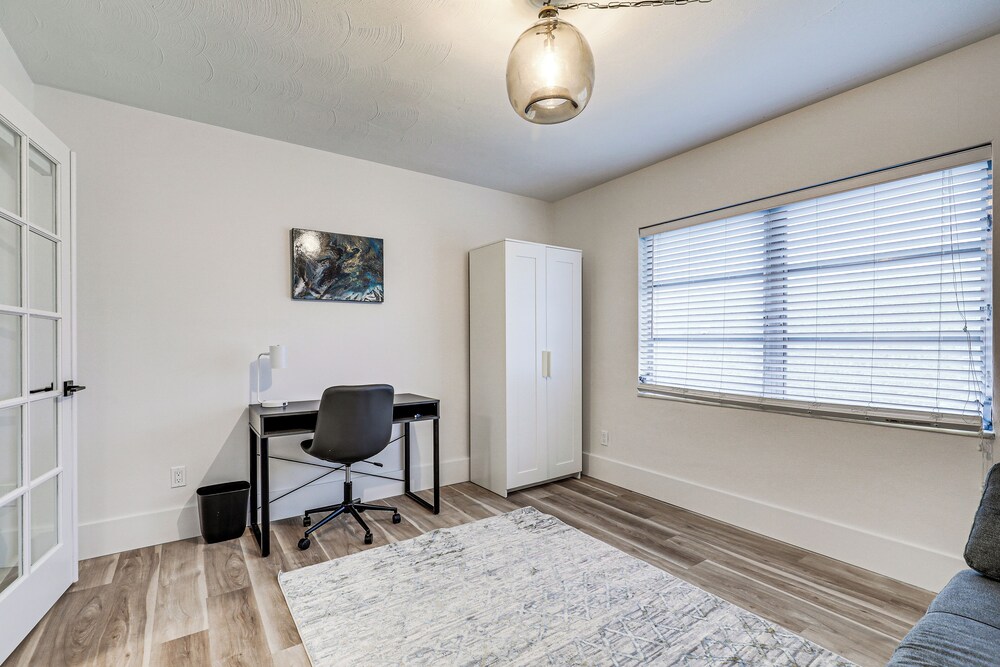 Davis Island Home w/ Lanai: 3 Mi to Downtown Tampa