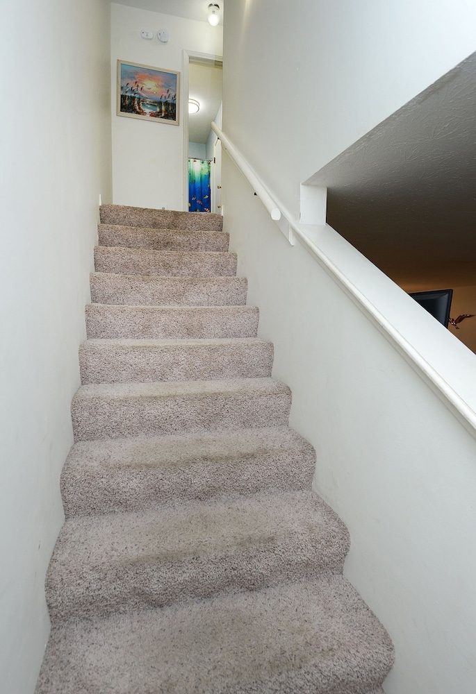 133 West Leslie Lane 2 Bedroom Townhouse