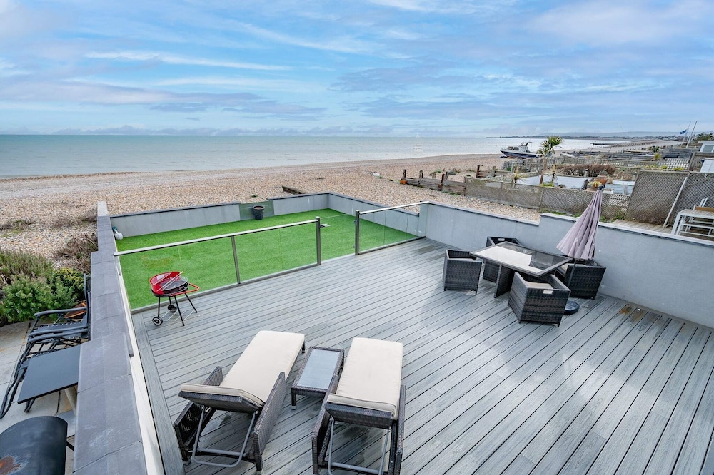 Beach View Breeze