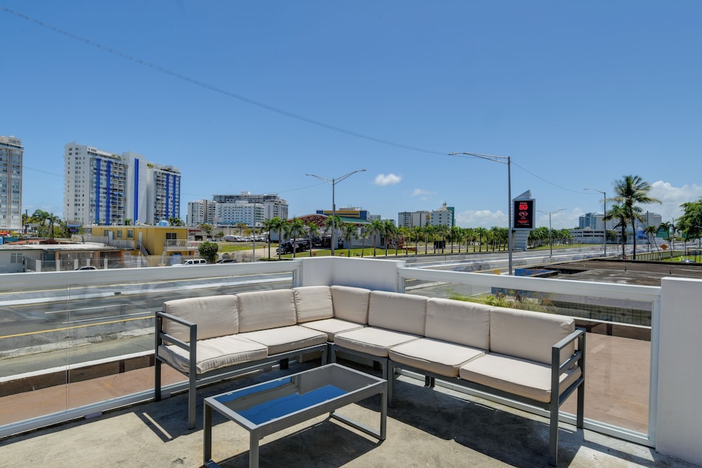 Private Heated Pool: Walk to Isla Verde Beach - Property Image 24