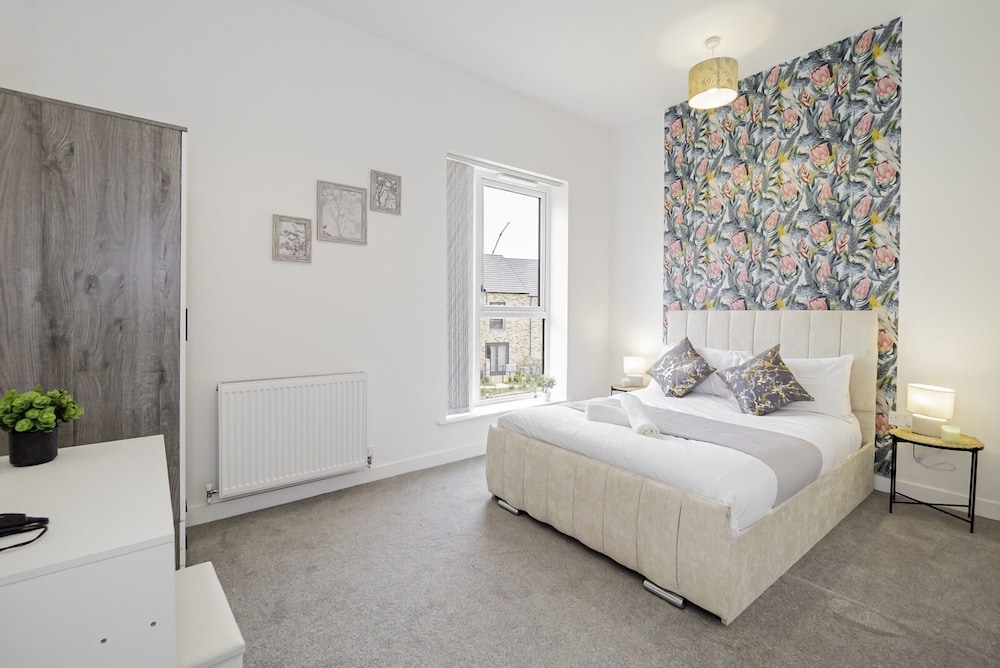 Stunning 3 Bedroom Home in Balsall Heath With Patio and Central Heating