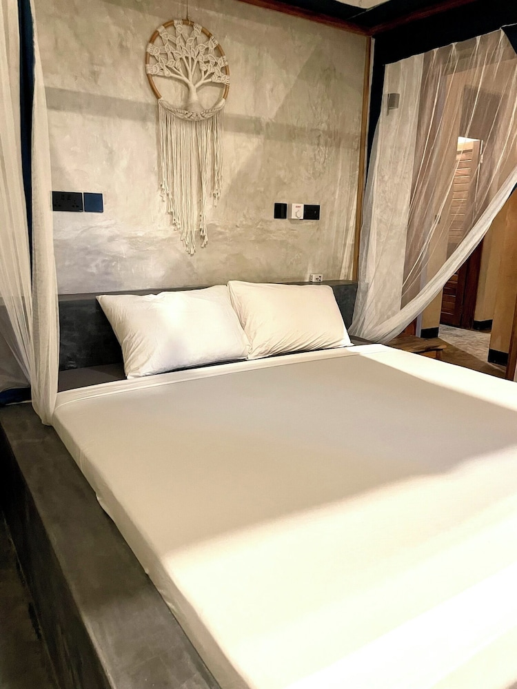 Baobab Bungalows