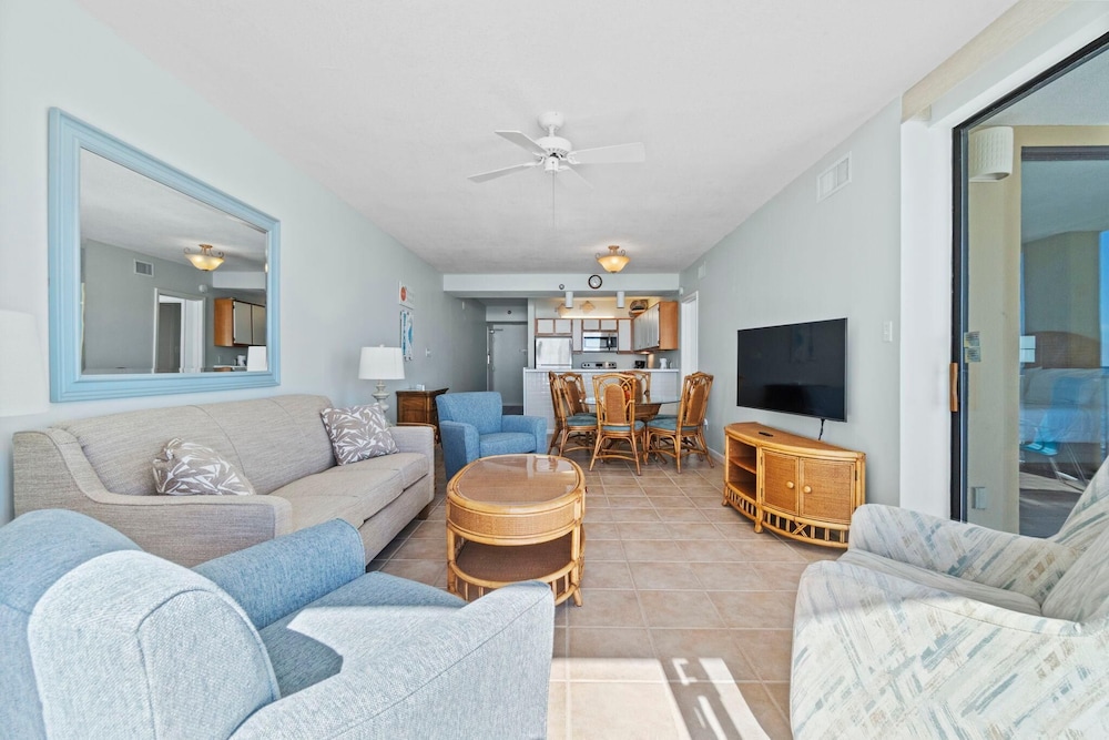 Romar Place 903