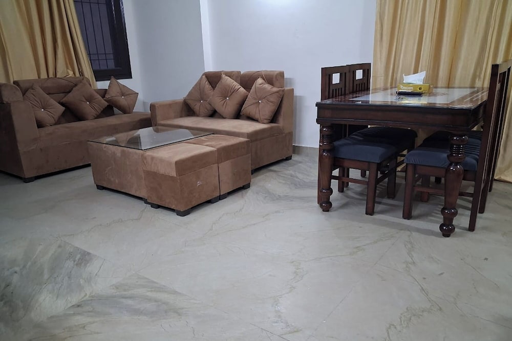 Metrolink Apartment & Suites-East Of Kailash