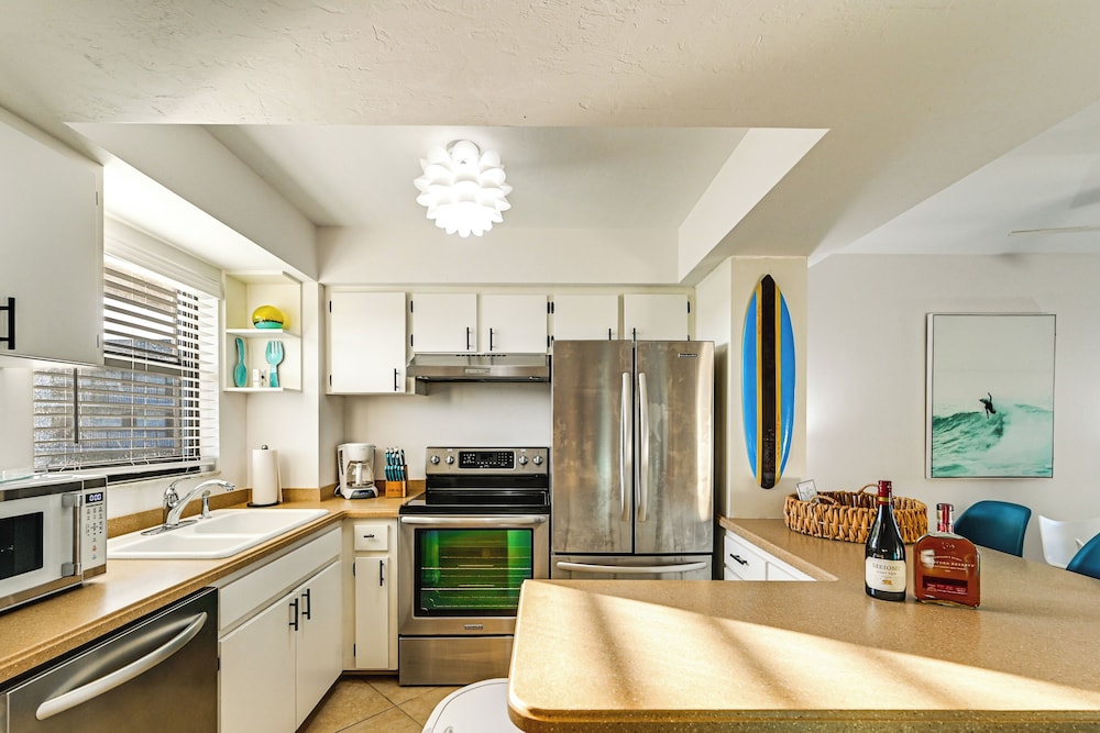 Oceanside Marco Island Retreat: Pool & Tennis!