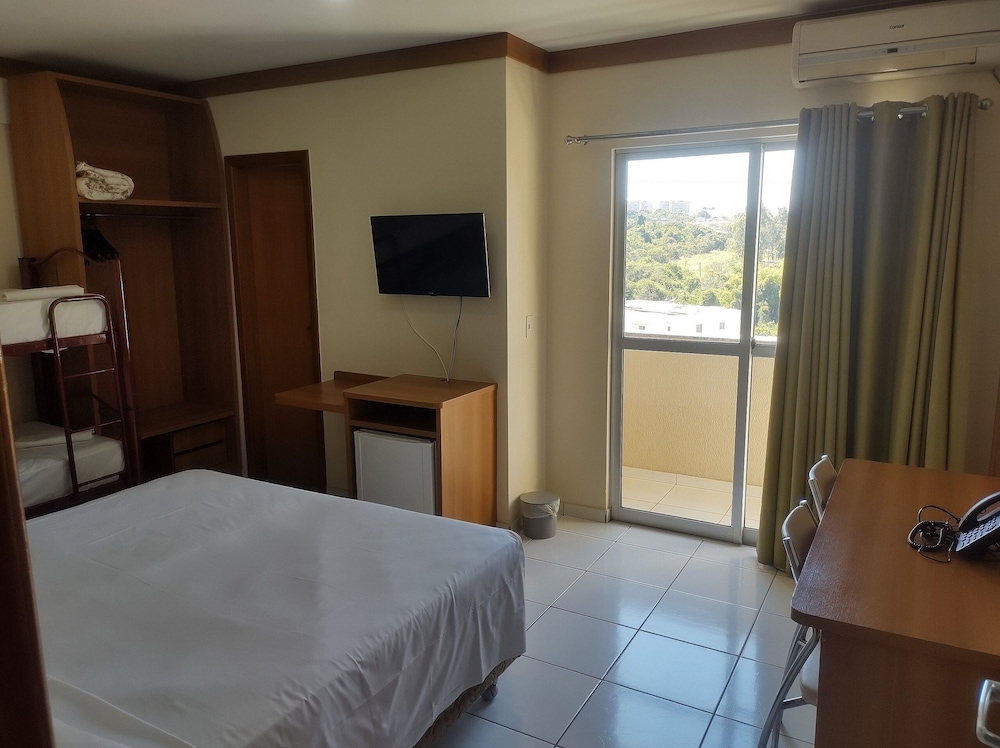 Golden Dolphin Grand Hotel via Roberto Imoveis
