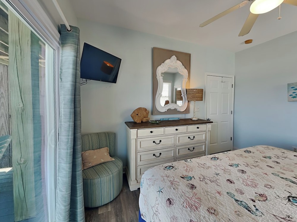Clamalot by Topsail Realty