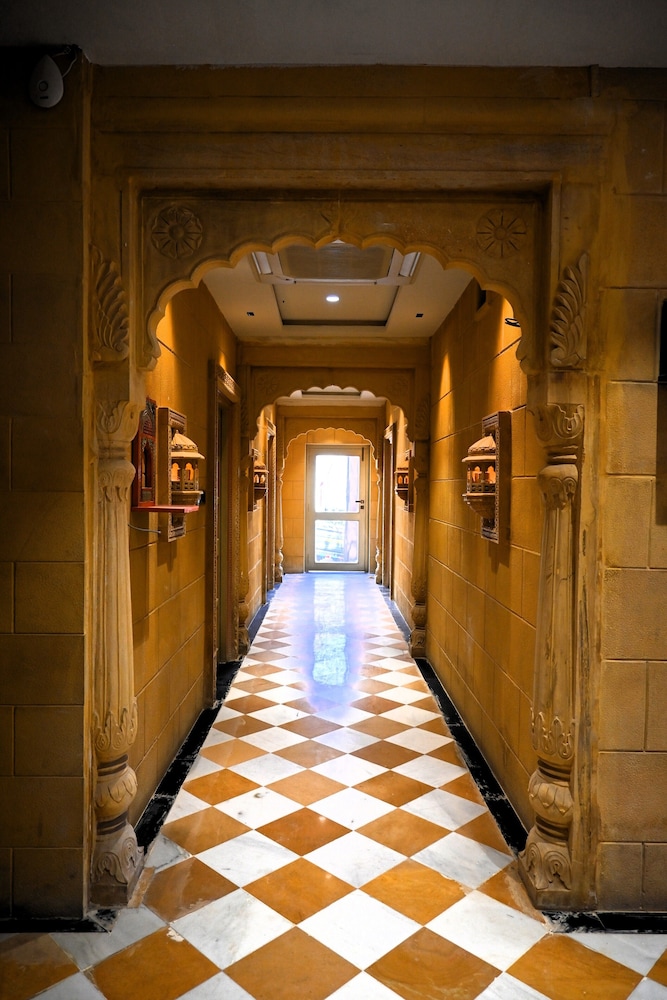 Hotel El Flor Amarillo - Property Image 2