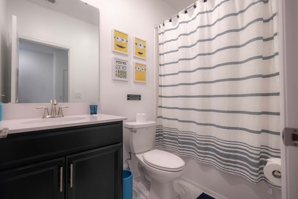 Fantasy Stay in 5 bed at Storey Lake