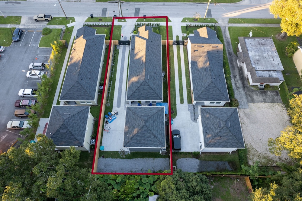 Brand New Modern Pet Friendly Zen Home W/ Private Home Theater & Hot Tub! 2 Bedroom Home by RedAwning