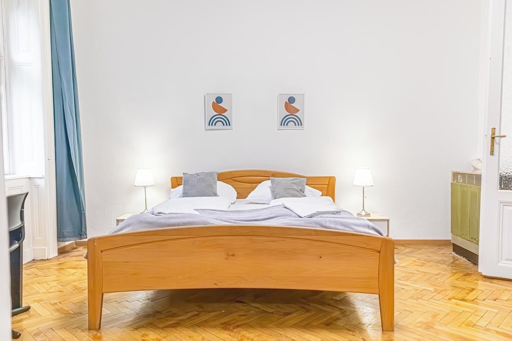 Comfy 2BR Apt For 6 Wiener Stadthalle