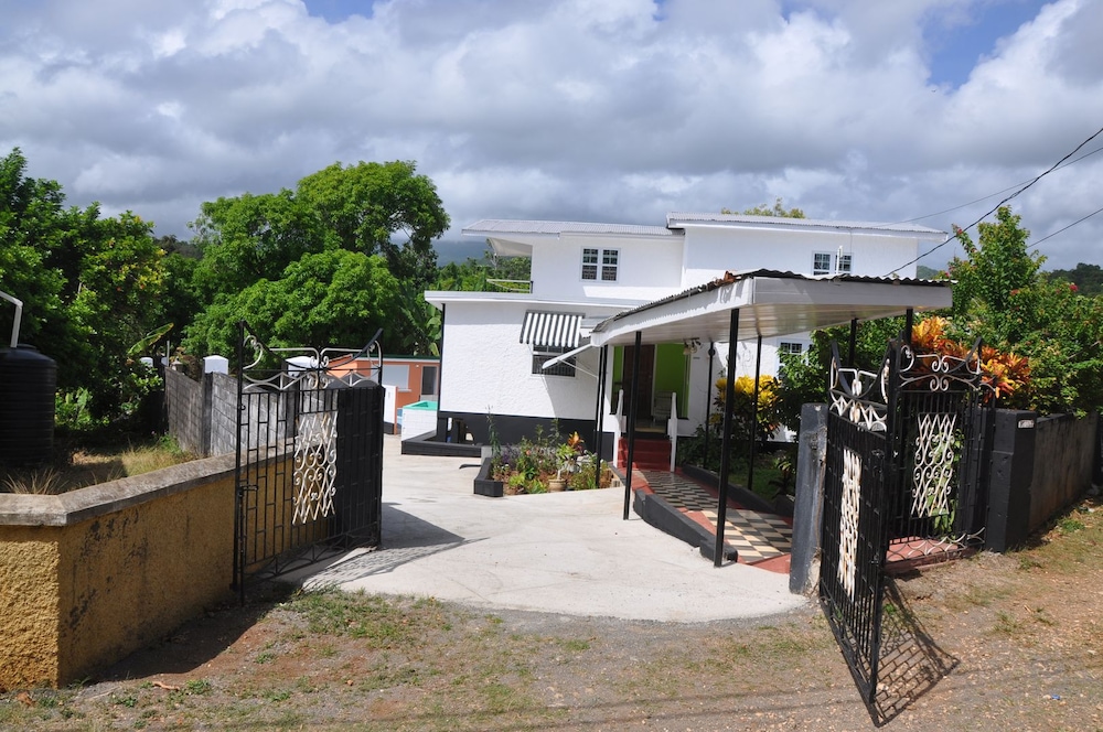 Duncan's Hideaway Guesthouse