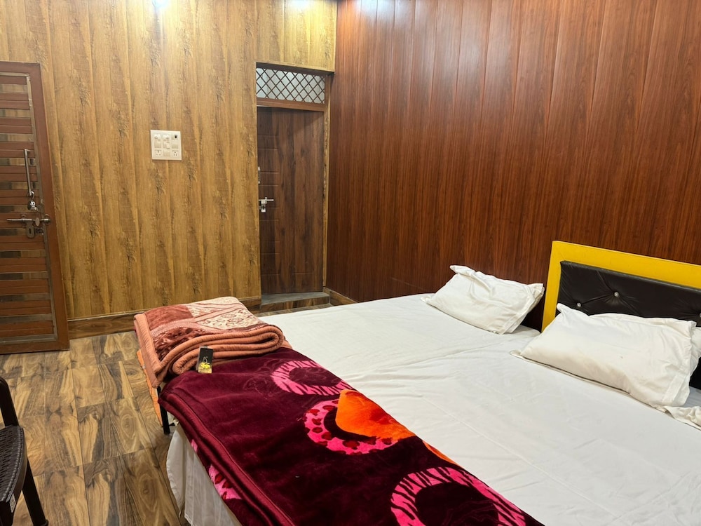 Hotel in Naimisharanya