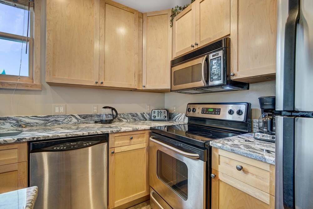 Fantastic Mountain Home Near Ski Lifts 3 Bedroom Condo