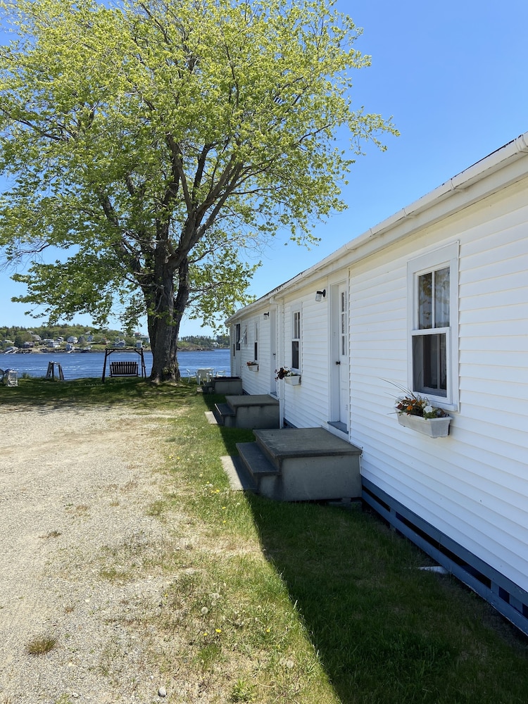 Spinneys Guesthouse & Beach Cottages view 5