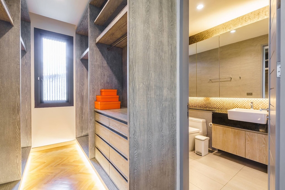 Designer 49 Pool Villa