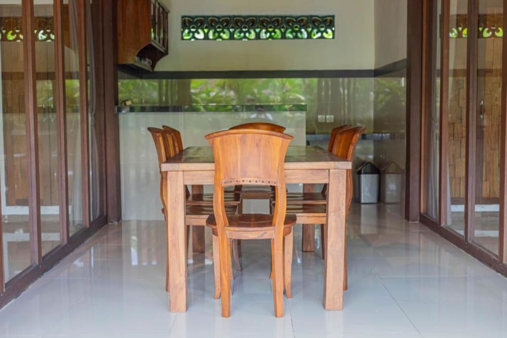 Sari Bamboo Bungalows