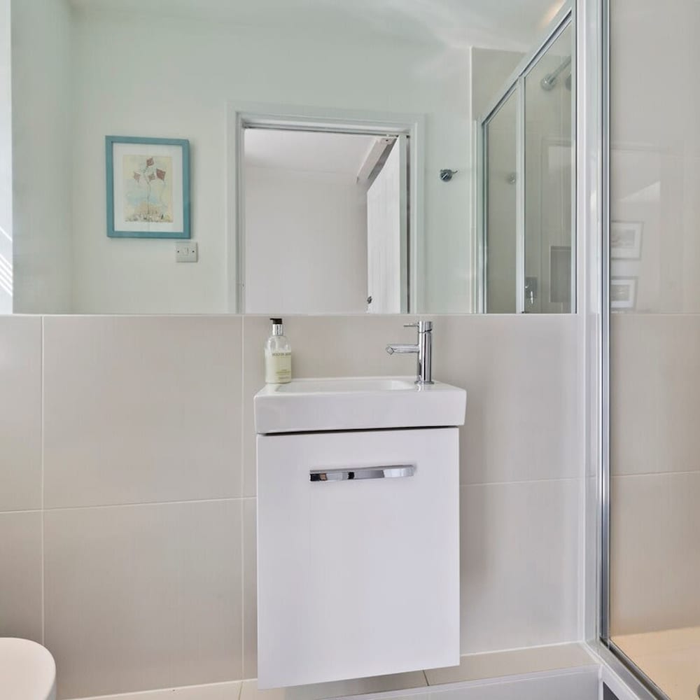 Elegant 3 bed Flat Earls Court