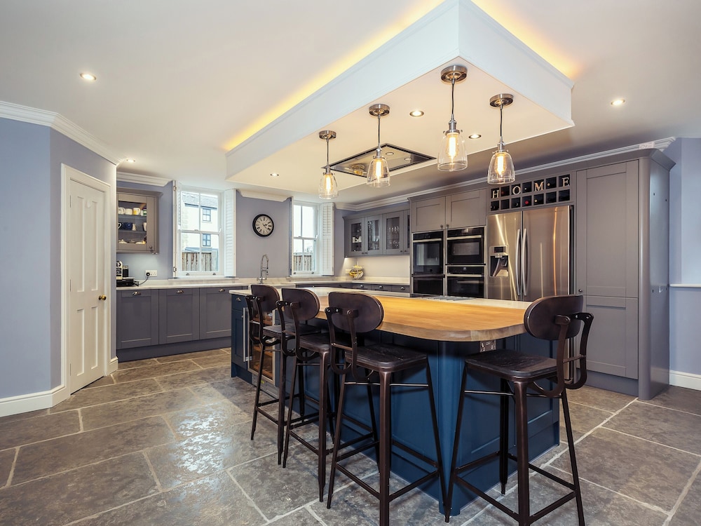 Vallis Oak Villa