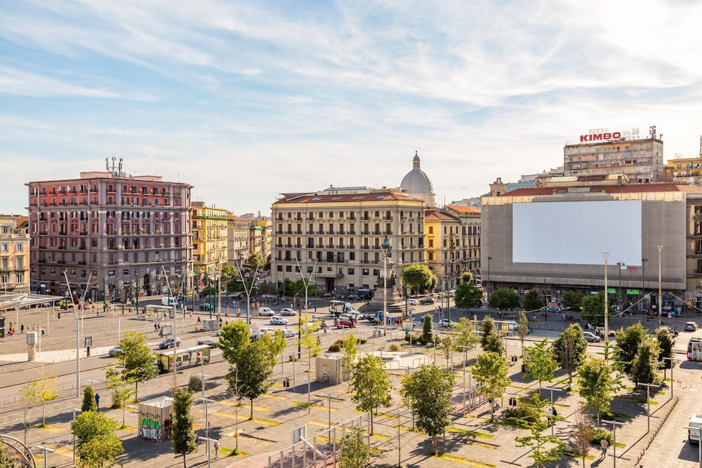 Central Station Housing - Studios by Wonderful Italy
